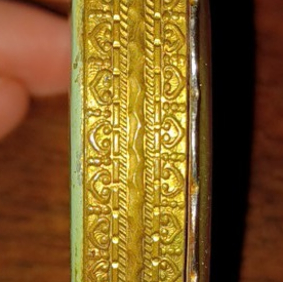 Vintage La Mode heart shaped bright pink blush makeup compact - Picture 3 of 6